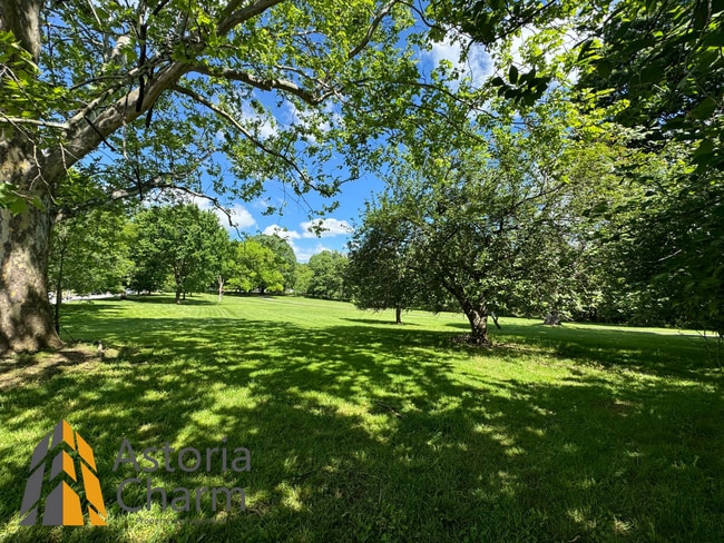 Building Photo - Modern 3 bedroom 1.5 bathroom House for RENT!