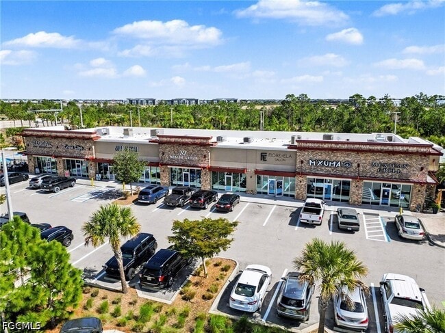 Building Photo - 15170 BLUFFTON Ln