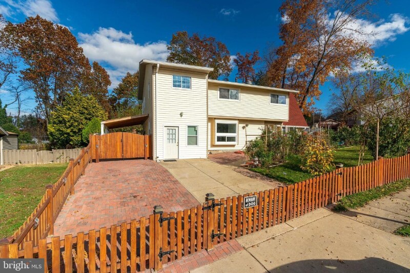 Building Photo - 2512 Linwood Ln