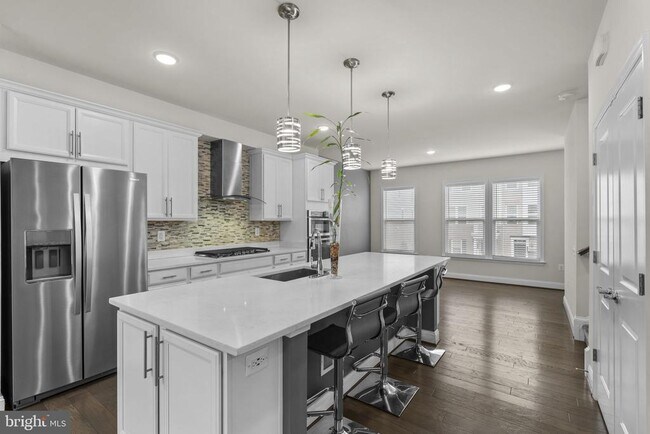 Building Photo - 17357 Redshank Rd