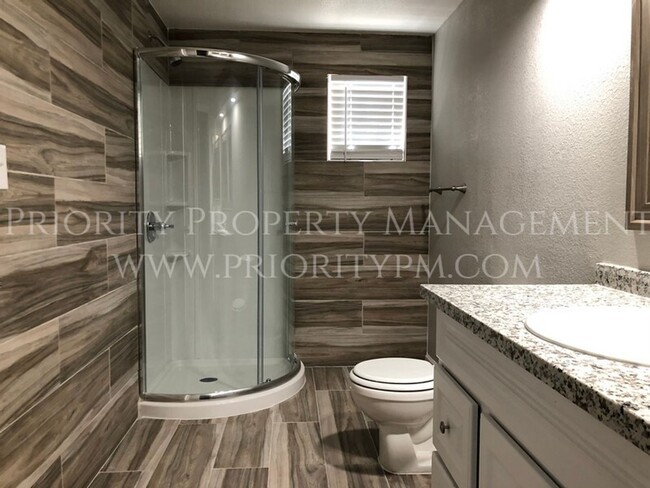 Building Photo - NEW! COMPLETELY REMODELED!  THIS GORGEOUS ...