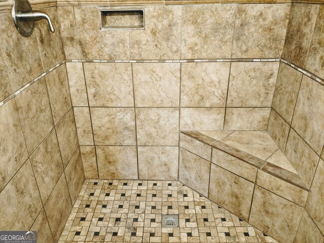 Building Photo - 6096 Shallow Creek Ln