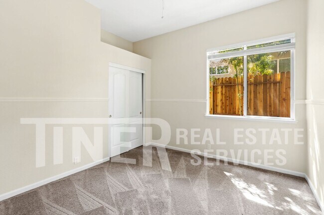 Building Photo - 5730 Chaffey Ln