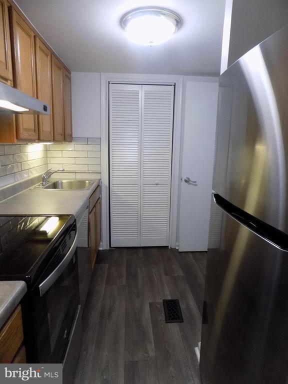 Building Photo - 106 Bancroft Rd