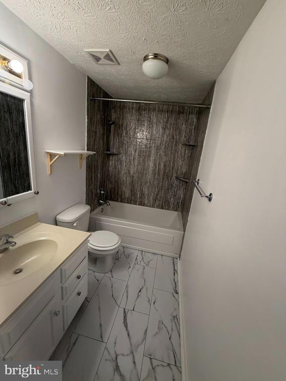 Building Photo - 3349 Garrison Cir