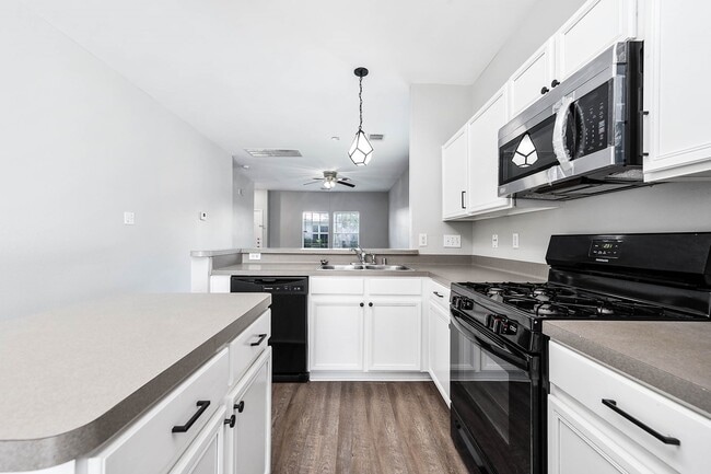 Building Photo - 1561 Nichole Woods Dr