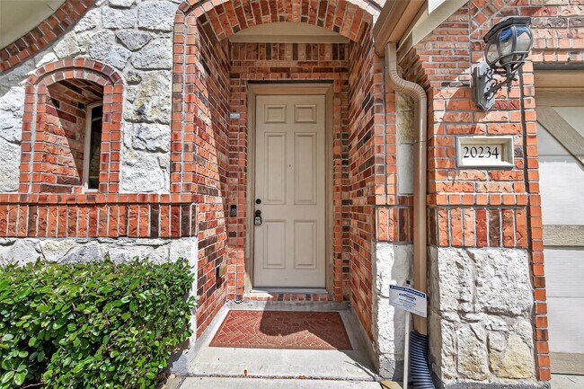 Building Photo - 20234 Fossil Valley Ln