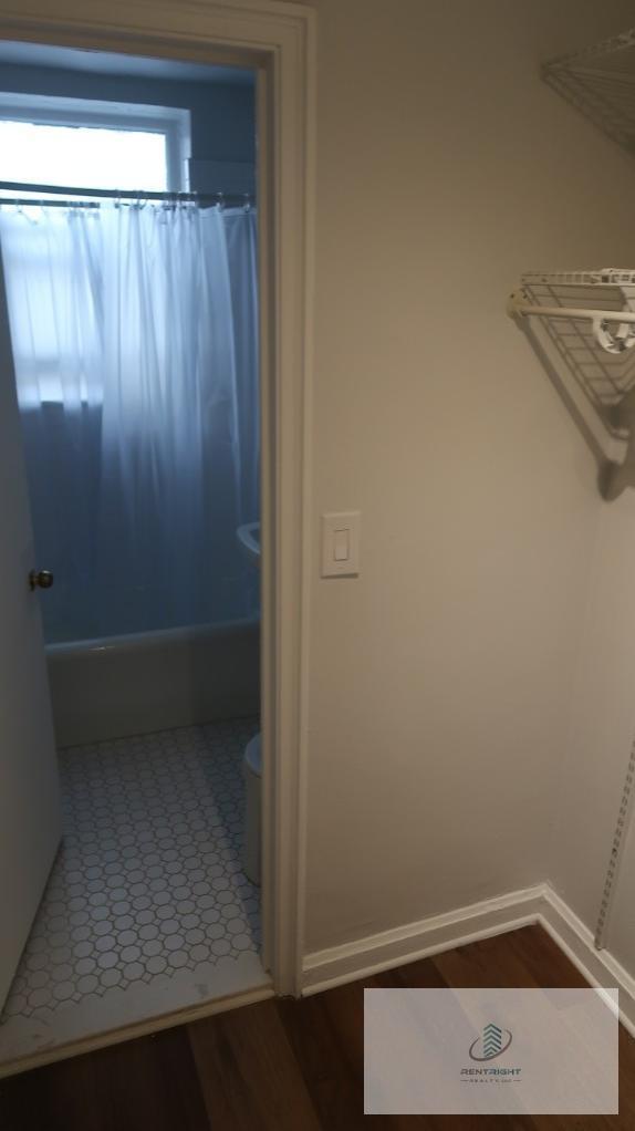 Building Photo - 534 W Stratford Pl
