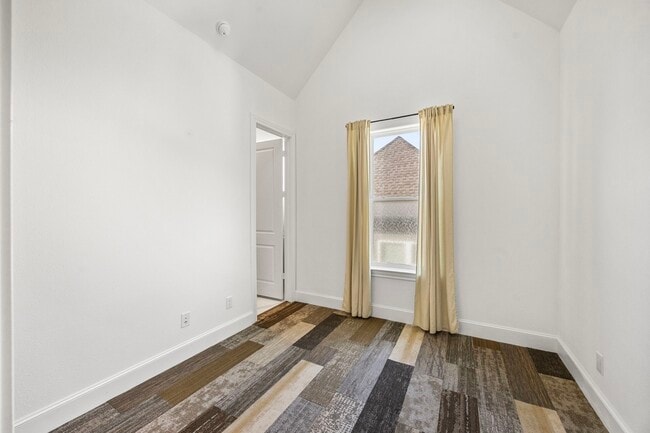 Building Photo - 2234 Lou Ellen Ln