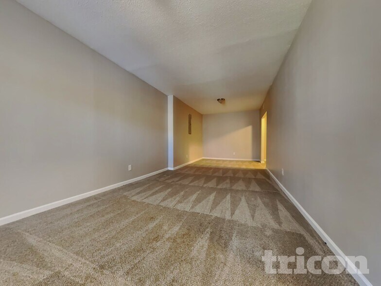 Building Photo - 6260 Phillips Lake Way