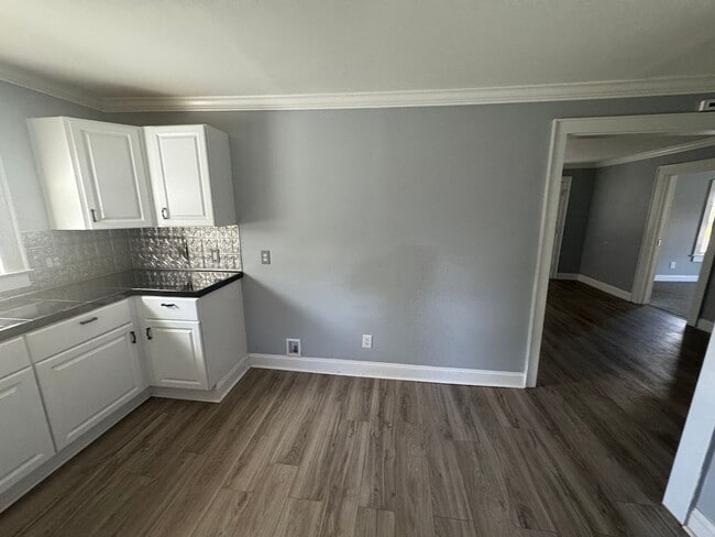 Building Photo - Walking distance to Downtown Kings Mountain, NC  =