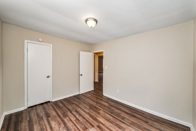 Building Photo - Love Where You Live — Updated 3BR Home in ...