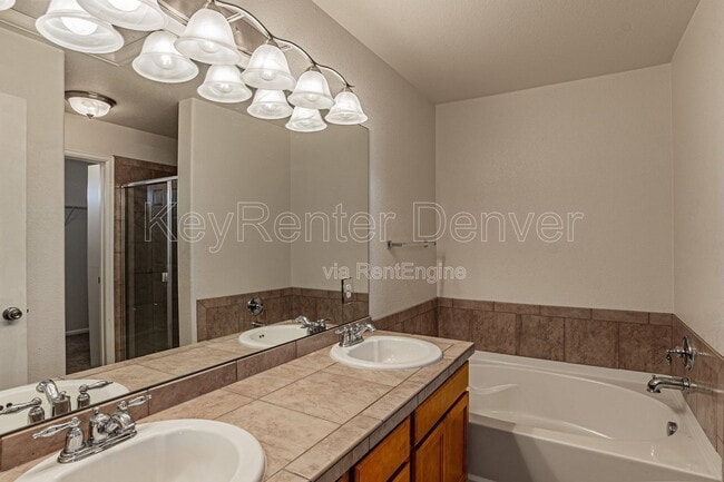 Building Photo - 3632 S Perth Cir