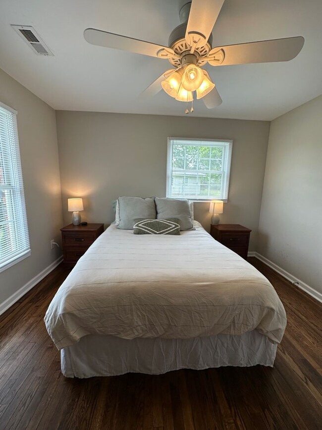 Building Photo - 3 bedroom/1 bathroom home in Central, SC