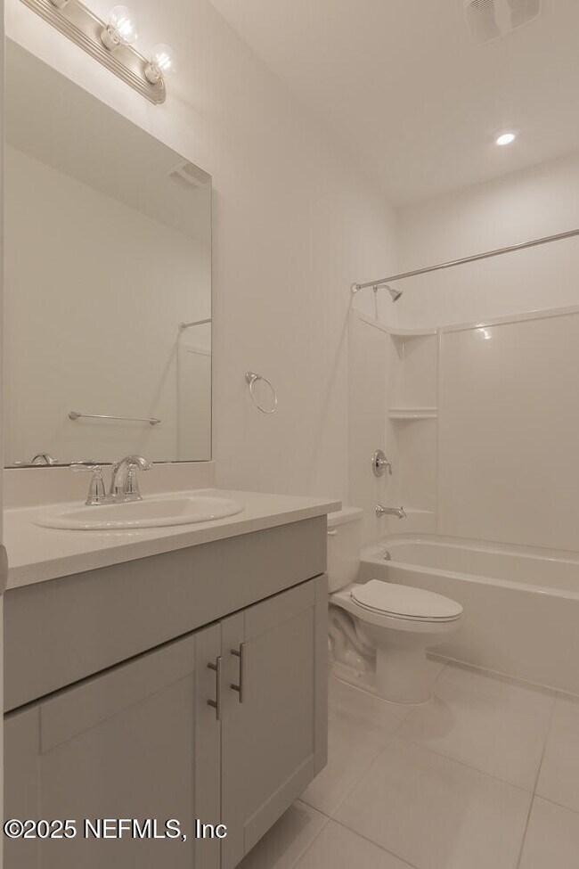 Building Photo - 13114 Annie’s Walk Dr