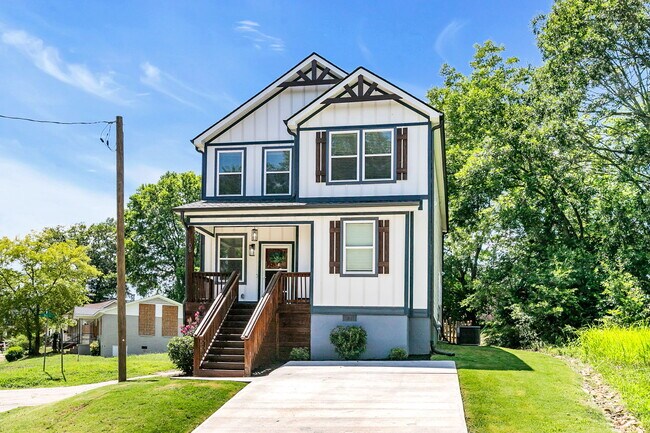Building Photo - 108 Averill St
