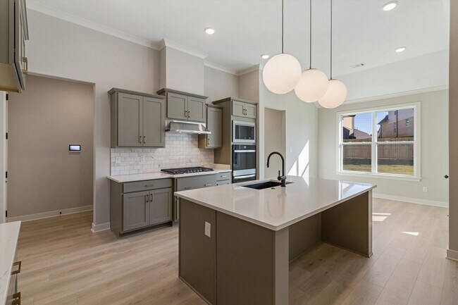 Building Photo - 531 Laurel Pk Dr