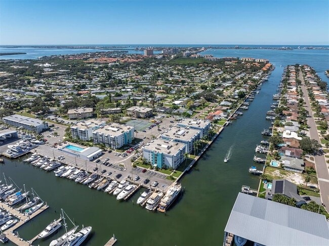 Building Photo - 4902 38th Way S