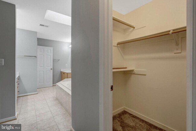 Building Photo - 26161 Rachel Hill Dr