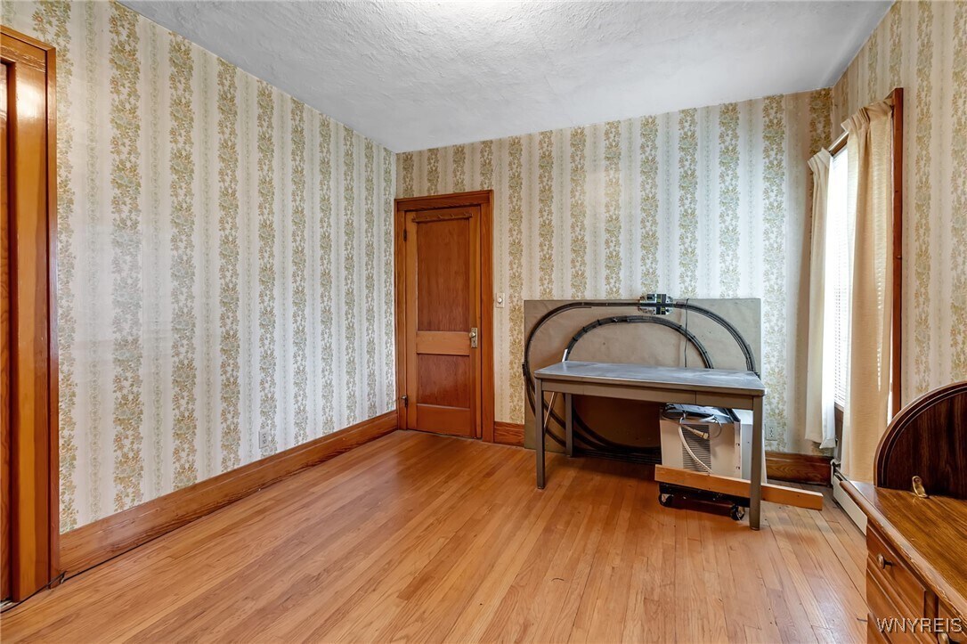 Building Photo - 5232 Genesee St