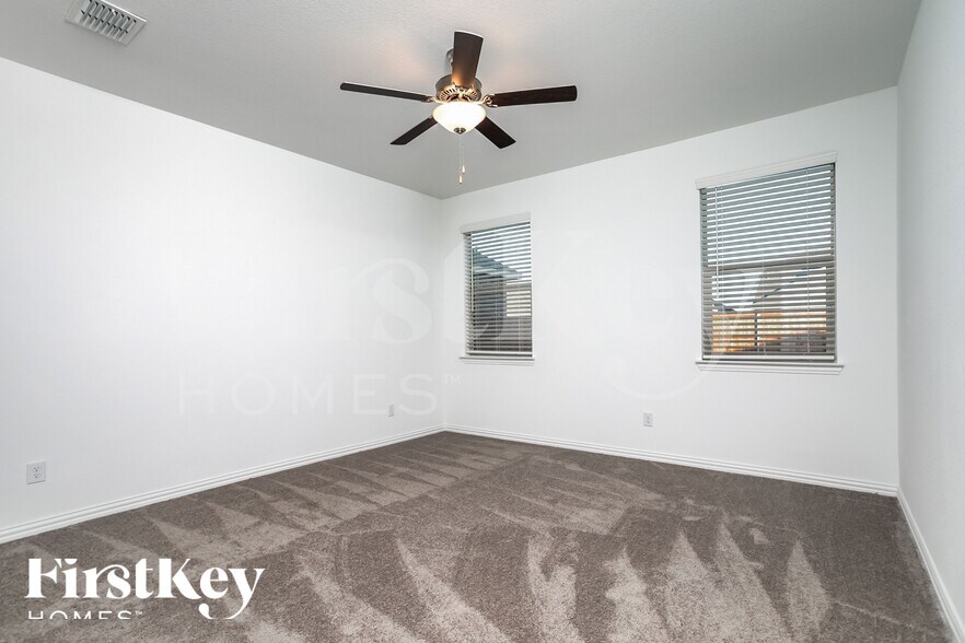 Building Photo - 5213 Idlewood Trail