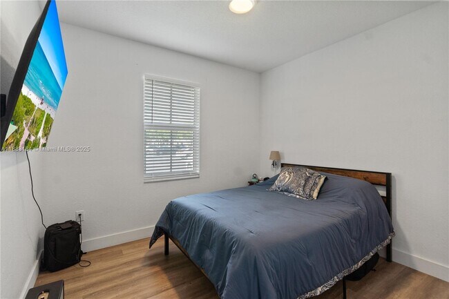Building Photo - 11102 NW 83rd St