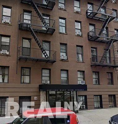 Building Photo - 152-156 East 84th Street