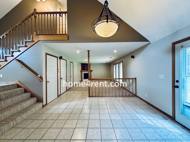 Building Photo - Spacious Four Bedroom Home in KCMO w/ Bran...