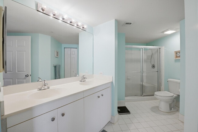 Building Photo - 3221 Tuscany Way