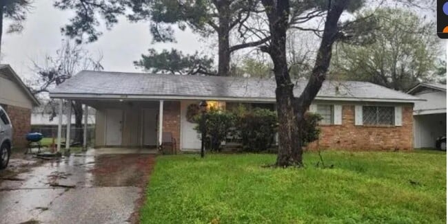 Primary Photo - 3418 Valley View Dr