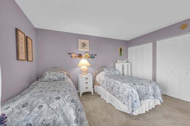 Building Photo - 2400 S Ocean Dr
