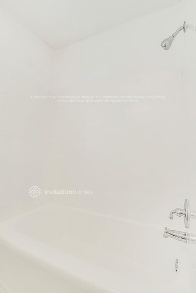 Building Photo - 6226 Dahlia Dr