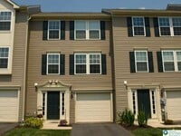 Building Photo - 1073 Sparrow Way