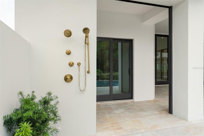 Building Photo - 4133 Grande Brick Lp