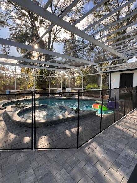 Building Photo - 8240 Cypress Lake Dr