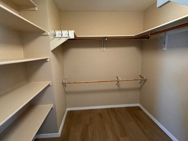 Building Photo - 3 Bedroom, 2 Bathroom Home in Tijeras, NM