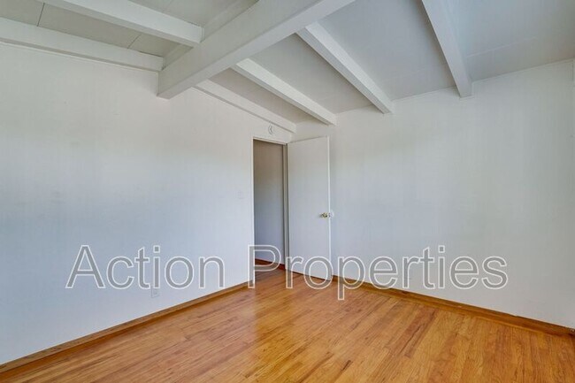 Building Photo - 2343 Jackson St