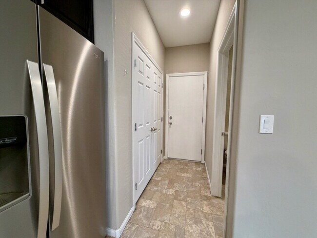 Building Photo - TWO STORY 3 BED 2.5 BATH HOME WITH SOLAR.