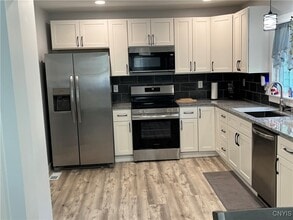 Building Photo - 217 Gillespie Ave