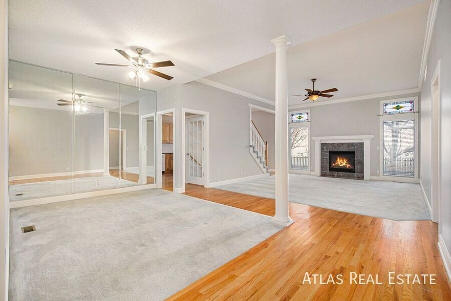 Building Photo - 1113 SW Blazing Star Dr