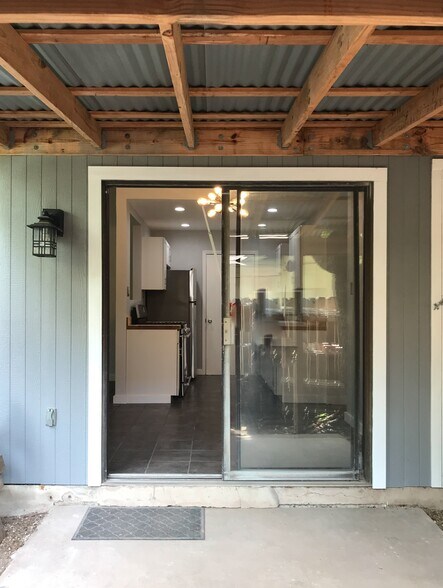 Building Photo - 8757 Birmingham Dr