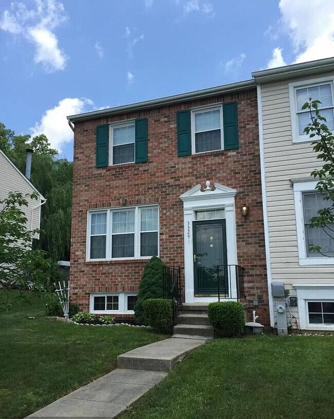 Primary Photo - Beautifully Updated 3-Bedroom Townhome in ...