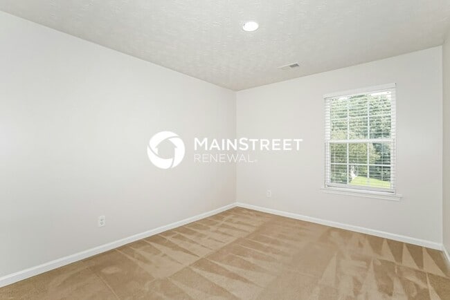Building Photo - 4 Bedroom Pet-Friendly Home in ATLANTA, GA with Main Street Renewal