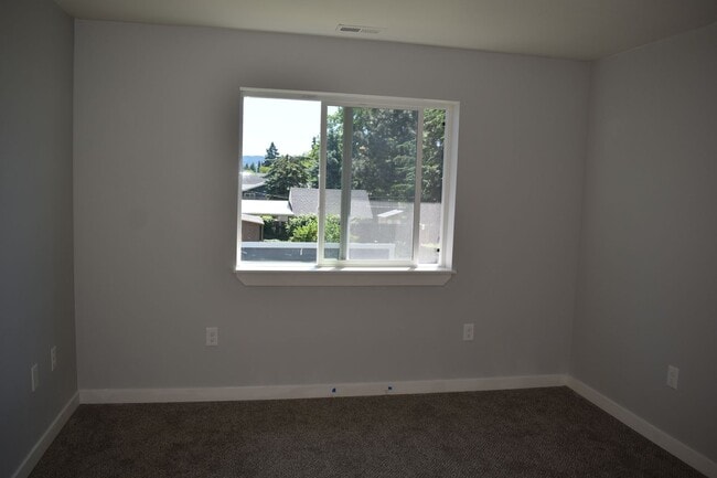 Building Photo - A St Townhomes