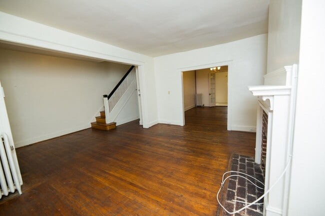 Building Photo - 2026/2027 JHU Off-Campus 5bd/2ba Rowhome w...