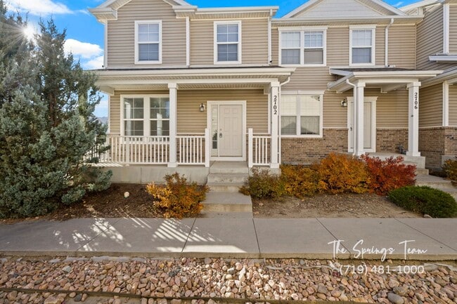 Building Photo - SPACIOUS 3BD/2.5BA TOWNHOME at THE BLUFFS AT SPRING CREEK with A/C **$500 move-in credit with a 1...