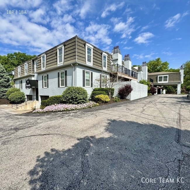 Building Photo - 2900 W 53rd St