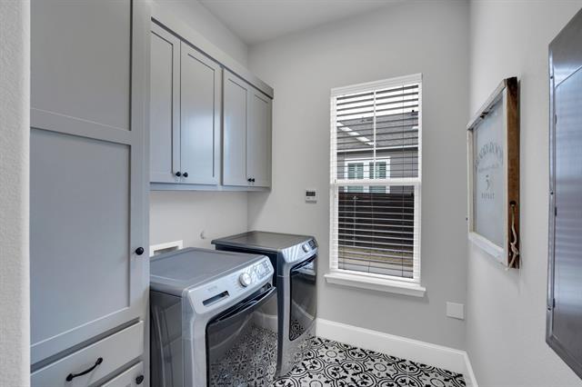 Building Photo - 209 Cody Hunter