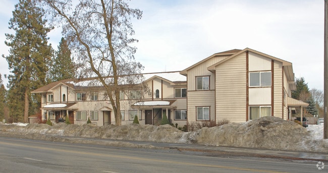 Building Photo - Lone Tree Apartments