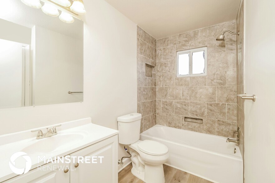 Building Photo - 1800 E Sheridan Bridge Ln